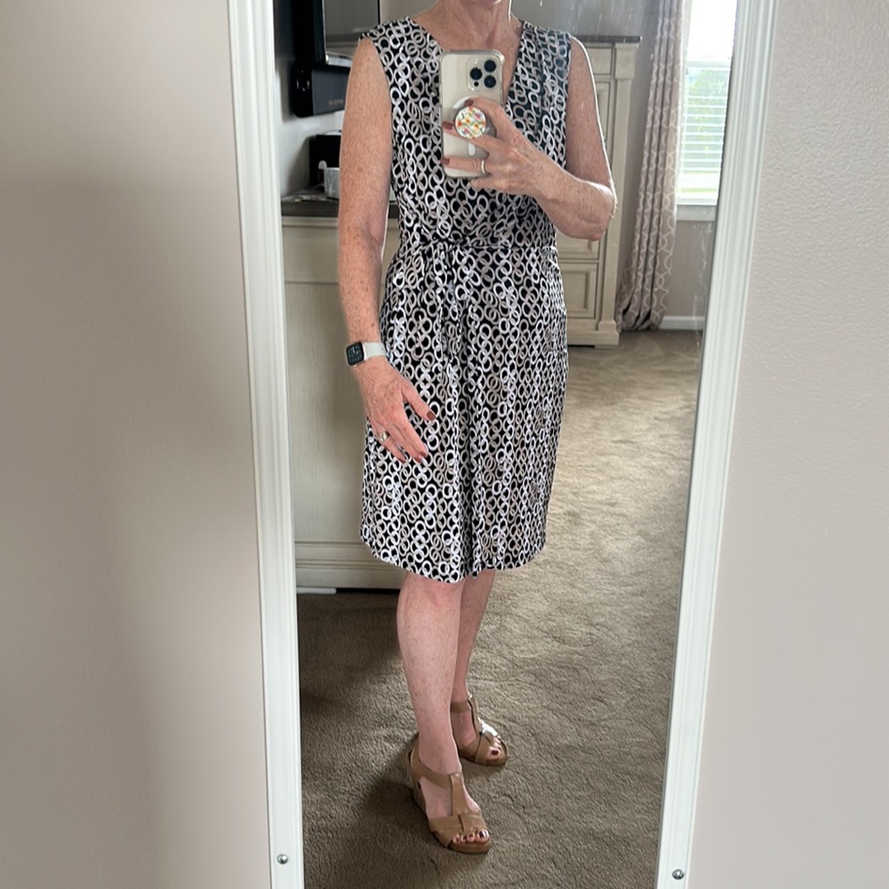 Dana Buchman side tie cross cross bodice sleeveless dress